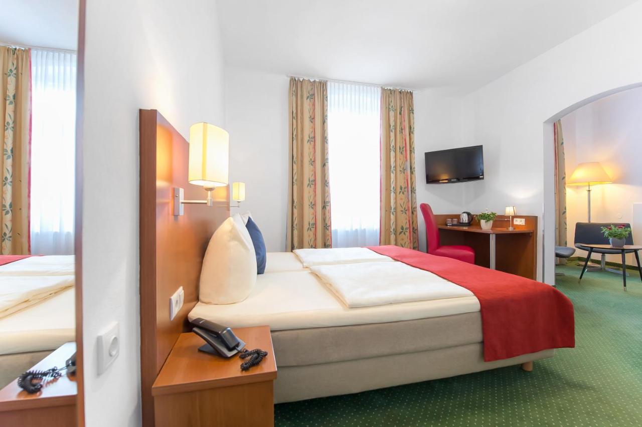 באמברג Hotel Weierich מראה חיצוני תמונה